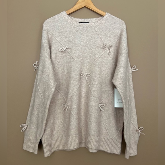 Calligraphie Sweaters - {Calligraphie} Diamond Pattern Wool Blend Crewneck Sweater with Bow Details - 1X